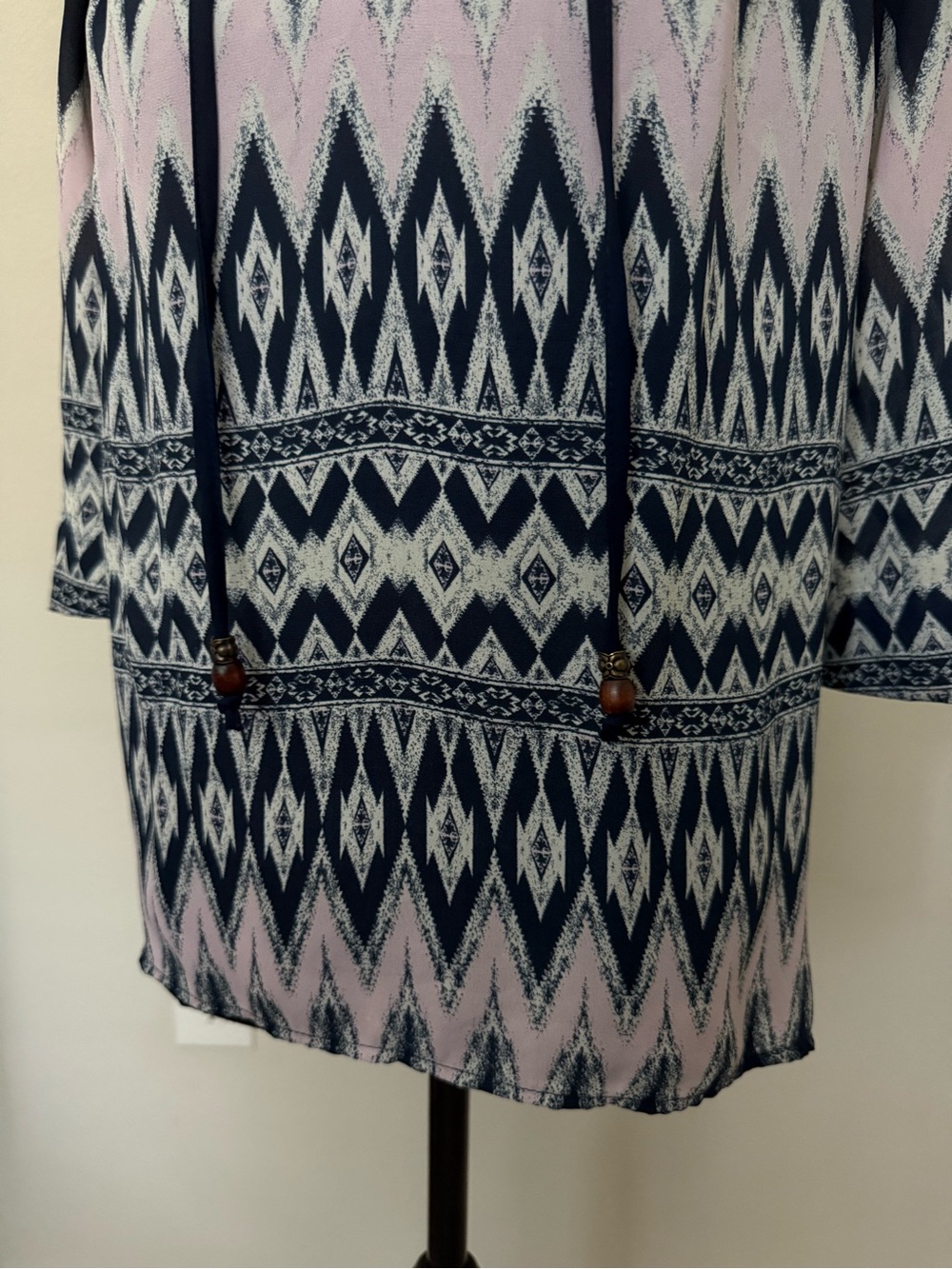 Blouse - Picture 2 of 6